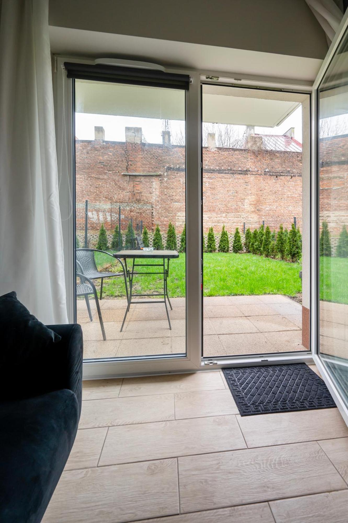 Hideaway Apartment - Terrace With Garden & Parking- By Rentujemy Łódź Dış mekan fotoğraf